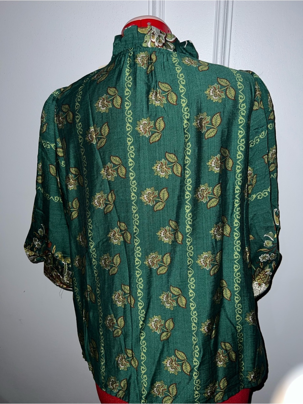NWT Entro Green Boho Tassel Peasant Blouse size small - Picture 6 of 10